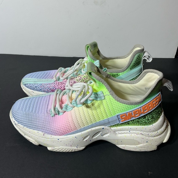 Colorful Gradient Sneakers - Picture 2 of 6